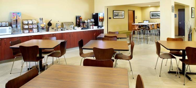 圣克莱尔斯维尔-惠灵Wv区速8酒店(Super 8 by Wyndham St. Clairsville Oh/Wheeling WV Area)图片