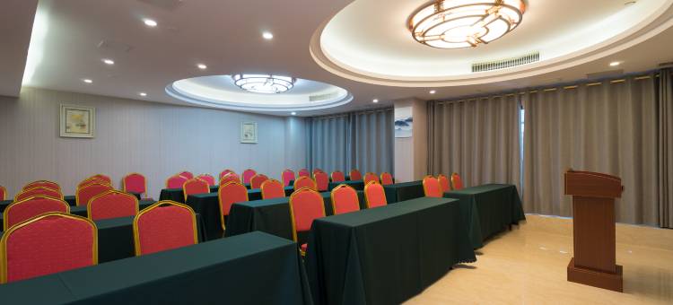 胜高国际酒店(英德仙湖湾店)图片