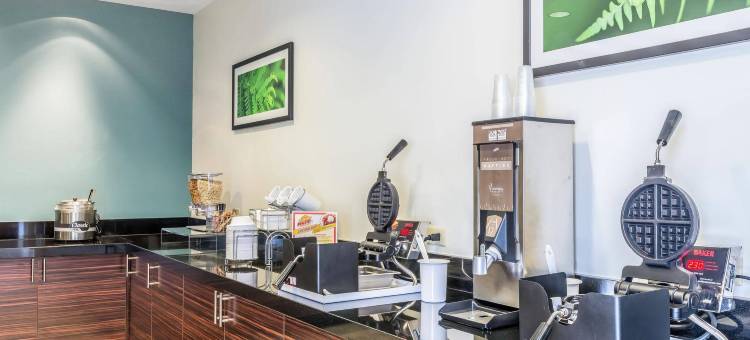 舒眠套房酒店-坎伯兰拉瓦勒(Sleep Inn & Suites Cumberland)图片