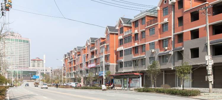 维也纳国际酒店(罗田店)图片