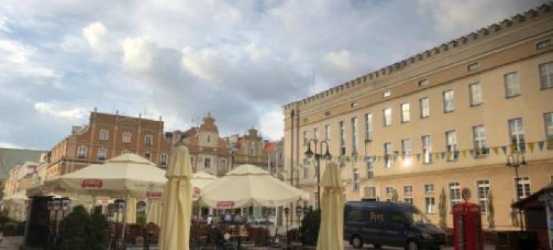 Red Bike Apart's图片