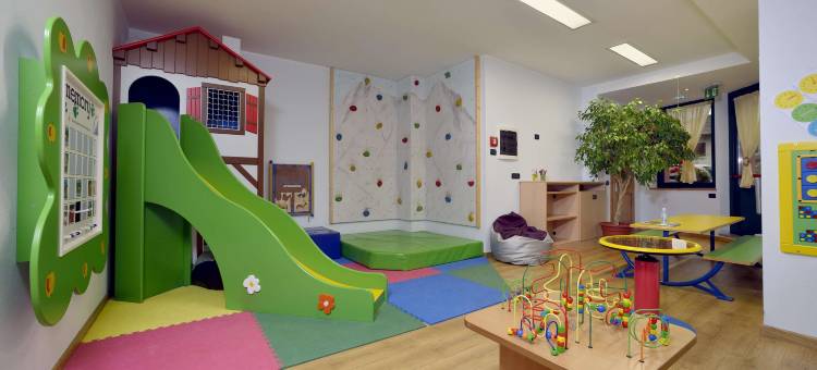 特韦尼多洛米特魅力酒店(Tevini Dolomites Charming Hotel)图片