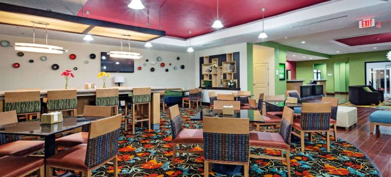 利斯维尔波尔克堡拉昆塔温德姆套房酒店(La Quinta Inn & Suites by Wyndham Leesville Ft. Polk)图片