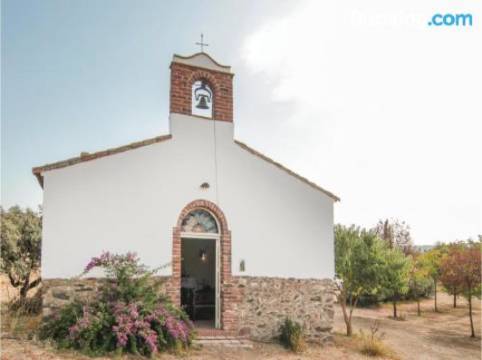 Seven-Bedroom Holiday Home in Posadilla