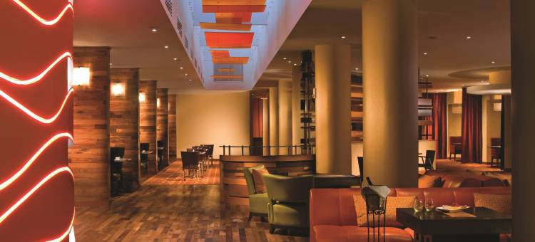 迈阿密机场万怡酒店(Courtyard Miami Airport)图片