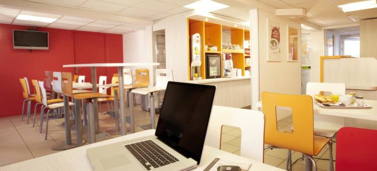 圣布里斯苏福雷普瑞米尔经典酒店(Premiere Classe Saint Brice Sous Foret)图片