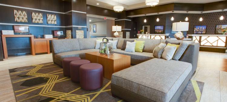 匹兹堡机场-赛特勒斯里奇德鲁里套房酒店(Drury Inn & Suites Pittsburgh Airport Settlers Ridge)图片