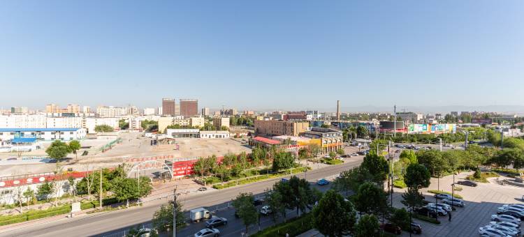 伊宁上海城六星街丽呈睿轩酒店图片