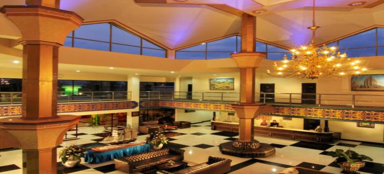 宇斯洛酒店餐厅及会议(Yusro Hotel Restaurant & Convention)图片