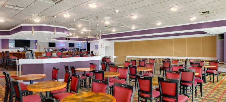格林斯堡(Ramada by Wyndham Greensburg Hotel & Conference Center)图片