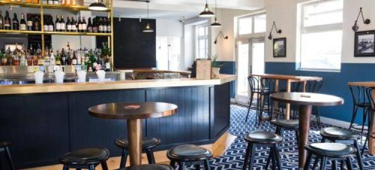 蓝点酒店(Blues Point Hotel)图片