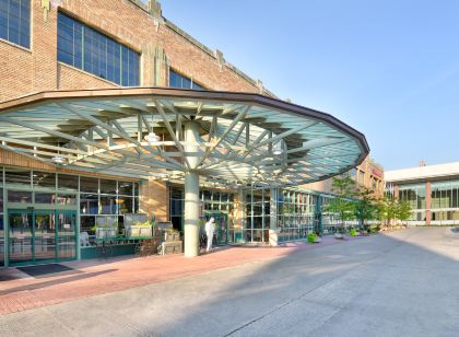 Hotels Near Central Library Indianapolis Trip Com