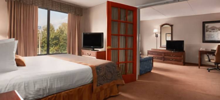 穆尔斯维尔拉昆塔温德姆套房酒店(La Quinta Inn & Suites by Wyndham Mooresville)图片