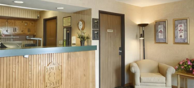 曾斯维尔温德姆速8酒店(Super 8 by Wyndham Zanesville)图片