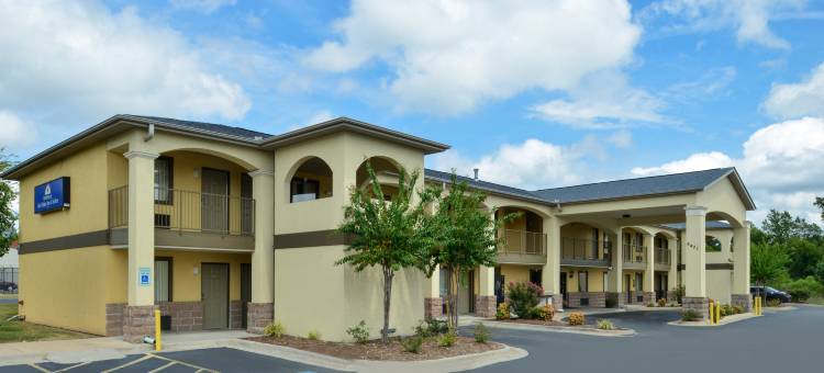 大学大道美洲最佳价值套房酒店(Americas Best Value Inn and Suites Little Rock)图片