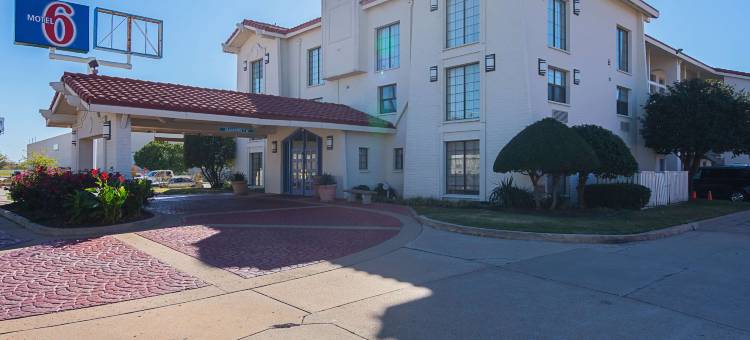 塔尔萨断箭温德姆呗盟酒店(Baymont by Wyndham Tulsa Broken Arrow)图片