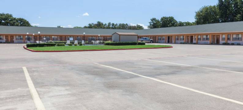 冈贝里尔行政酒店(Gun Barrel Executive Inn)图片