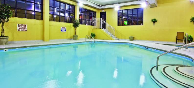 诺克斯维尔东拉昆塔温德姆套房酒店(La Quinta Inn & Suites by Wyndham Knoxville East)图片