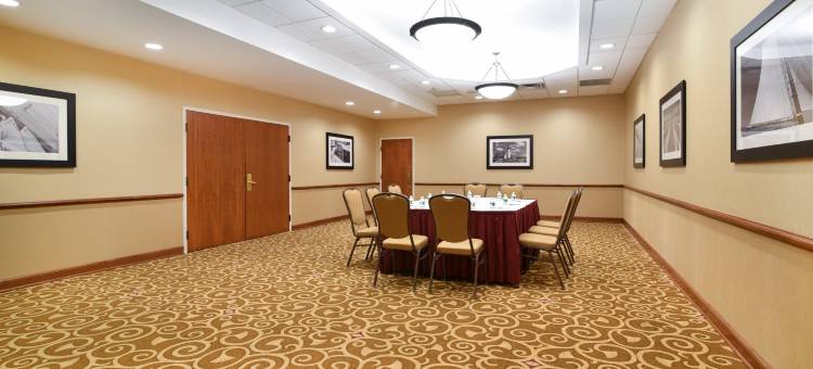 克拉丽奥机场酒店(Clarion Hotel Airport)图片