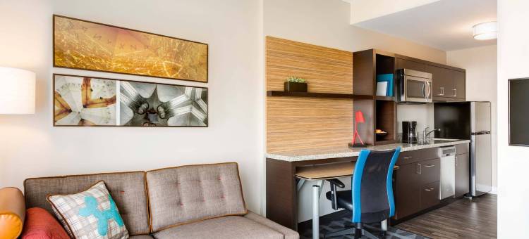 米德尔堡高地克里夫兰机场美茵斯坦套房酒店(MainStay Suites Middleburg Heights Cleveland Airport)图片