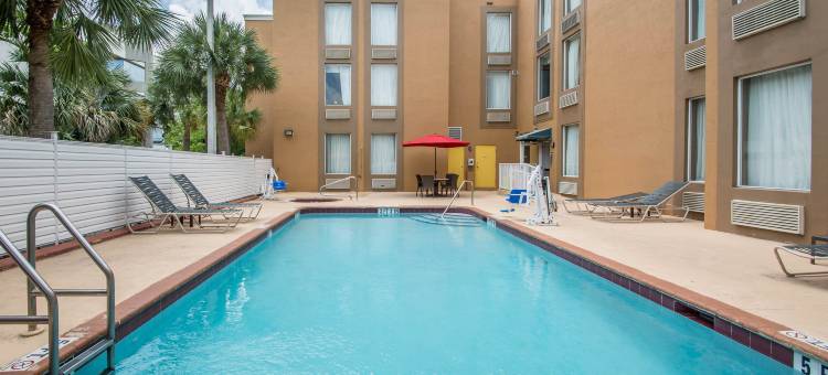 劳德代尔堡西收费高速公路舒适套房酒店(Comfort Inn & Suites Fort Lauderdale West Turnpike)图片