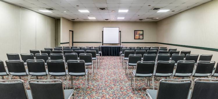 舒适套房酒店-奥马哈中心(Comfort Inn & Suites Omaha Central)图片