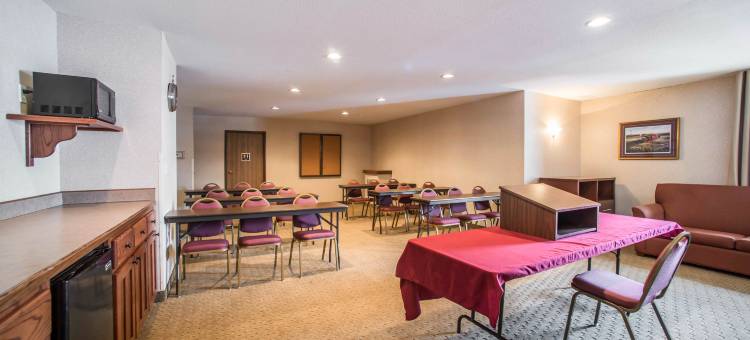 沃伦站舒适酒店(Comfort Inn Warrensburg Station)图片