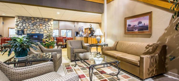 威斯康辛德尔斯区舒适套房酒店(Comfort Suites Wisconsin Dells Area)图片