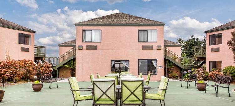 阿克塔温德姆华美达酒店(Ramada by Wyndham Arcata)图片