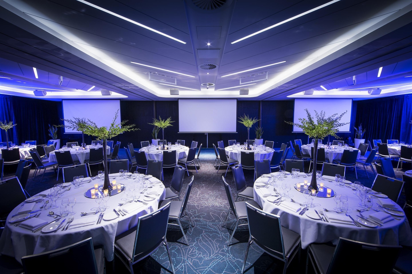 PARKROYAL Darling Harbour, Sydney Hotel Overview