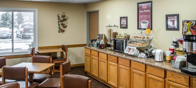 科拉泰尔茵套房酒店，贾斯珀河瀑布(Coratel Inn & Suites by Jasper River Falls)图片