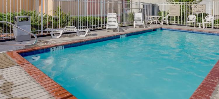 斯莱德尔品质套房酒店(Quality Inn & Suites Slidell)图片