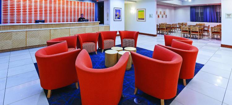 奥斯汀西北雷克莱恩购物中心拉昆塔温德姆套房酒店(La Quinta Inn & Suites by Wyndham Austin NW/Lakeline Mall)图片