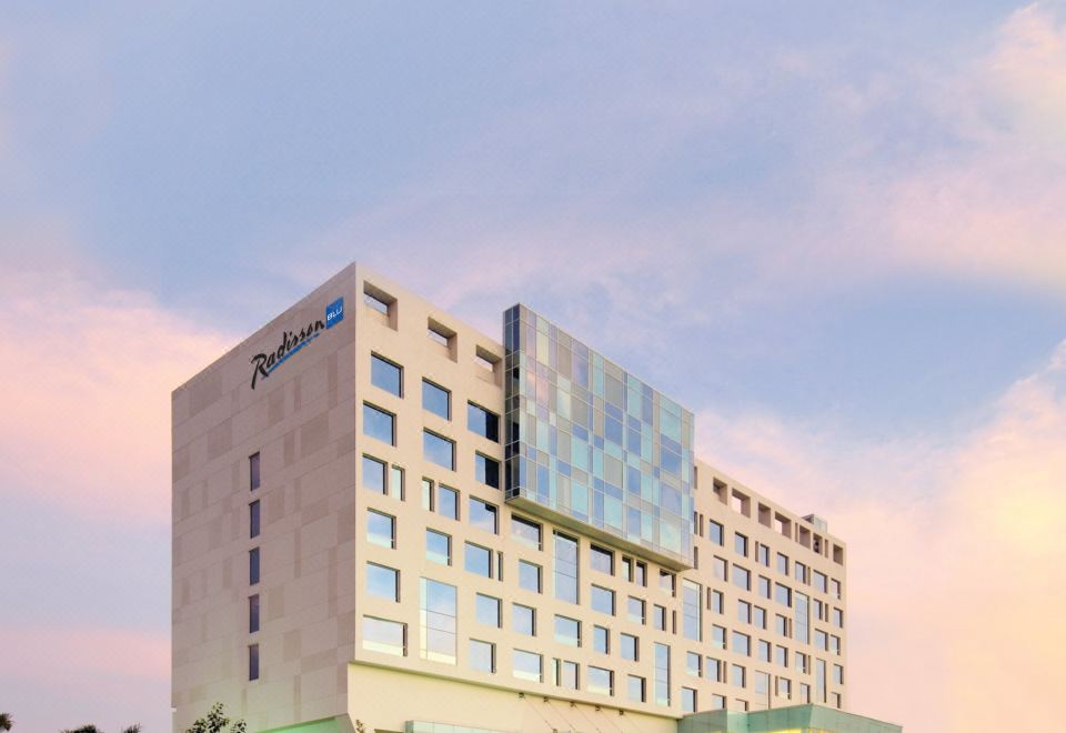 Radisson Blu Hotel Pune Kharadi Over view