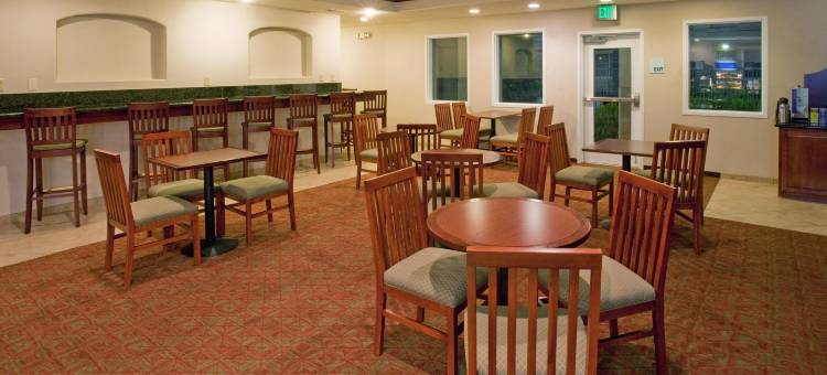 智选假日套房酒店圣迪马斯(Holiday Inn Express & Suites San Dimas)图片