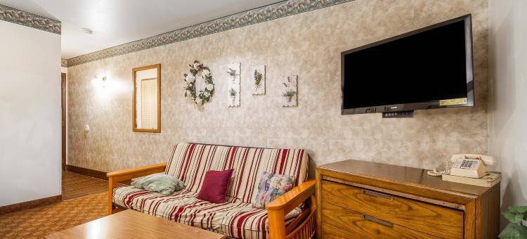 罗德威旅馆及套房麦迪逊东(Rodeway Inn & Suites Madison East)图片