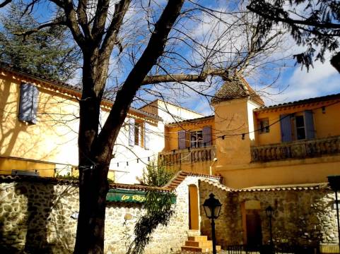 雷加利亚雷庄园罗杰斯酒店(Logis Hotel Restaurant le Domaine de la Régalière)