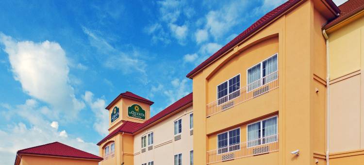 萨尔弗斯普林斯拉昆塔温德姆套房酒店(La Quinta Inn & Suites by Wyndham Sulphur Springs)图片