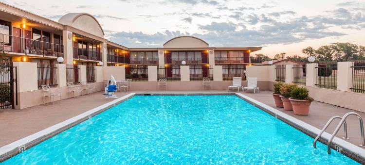 希尔斯伯勒戴斯酒店(Days Inn by Wyndham Hillsboro TX)图片
