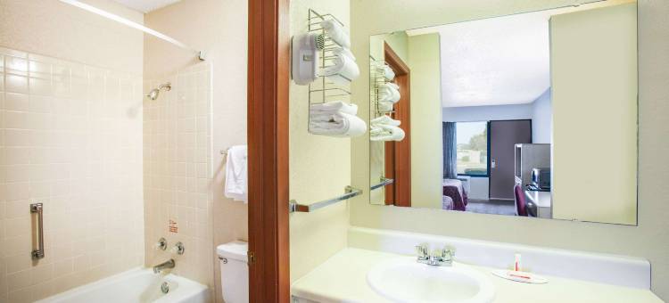 温德姆戴斯酒店 卡多山谷 阿卡德尔菲亚(Days Inn by Wyndham Caddo Valley Arkadelphia)图片