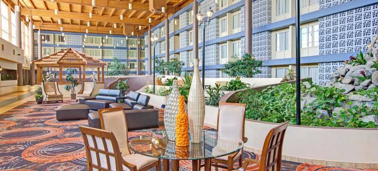 Ramada Plaza by Wyndham Charlotte Airport Conference Center图片