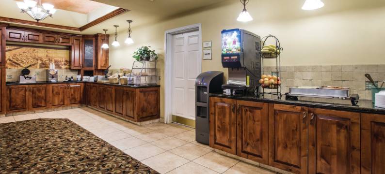 赖夫尔拉昆塔温德姆套房酒店(La Quinta Inn & Suites by Wyndham Rifle)图片