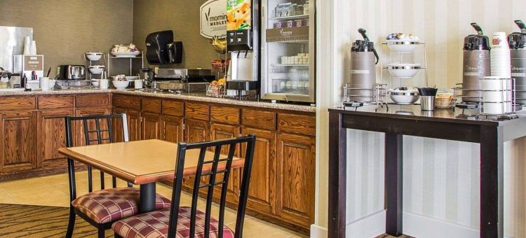 舒眠旅馆及套房威斯康星拉皮兹(Sleep Inn & Suites)图片