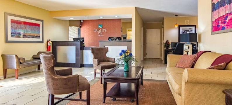 哥伦布品质酒店靠近摩尔堡(Quality Inn Columbus Near Fort Benning)图片