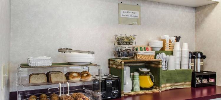 州立学院大学附近罗德威酒店(Rodeway Inn State College - Near University)图片