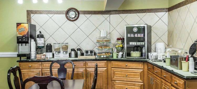 格林伍德25号高速公路凯艺酒店(Quality Inn Greenwood Hwy 25)图片