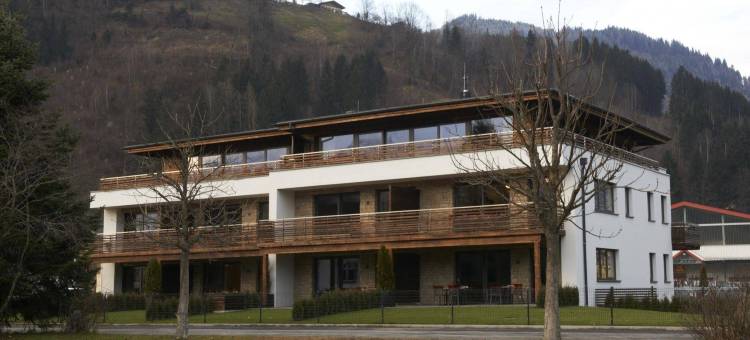 策尔湖畔阿尔卑斯租赁滑雪及高尔夫套房酒店(Ski & Golf Suites Zell am See by Alpin Rentals - Incl Summercard)图片
