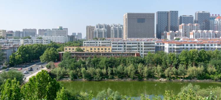 爱丽舍ELYSEE酒店(泰华领域人民医院店)图片