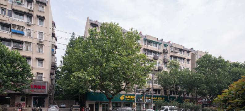 栖七宾馆(南京火车站岗子村地铁站店)图片