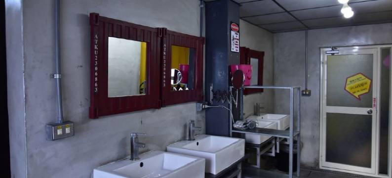 花莲蜂巢胶囊旅店图片